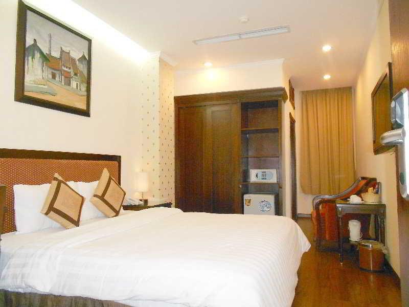 Canary Hotel Hanoi