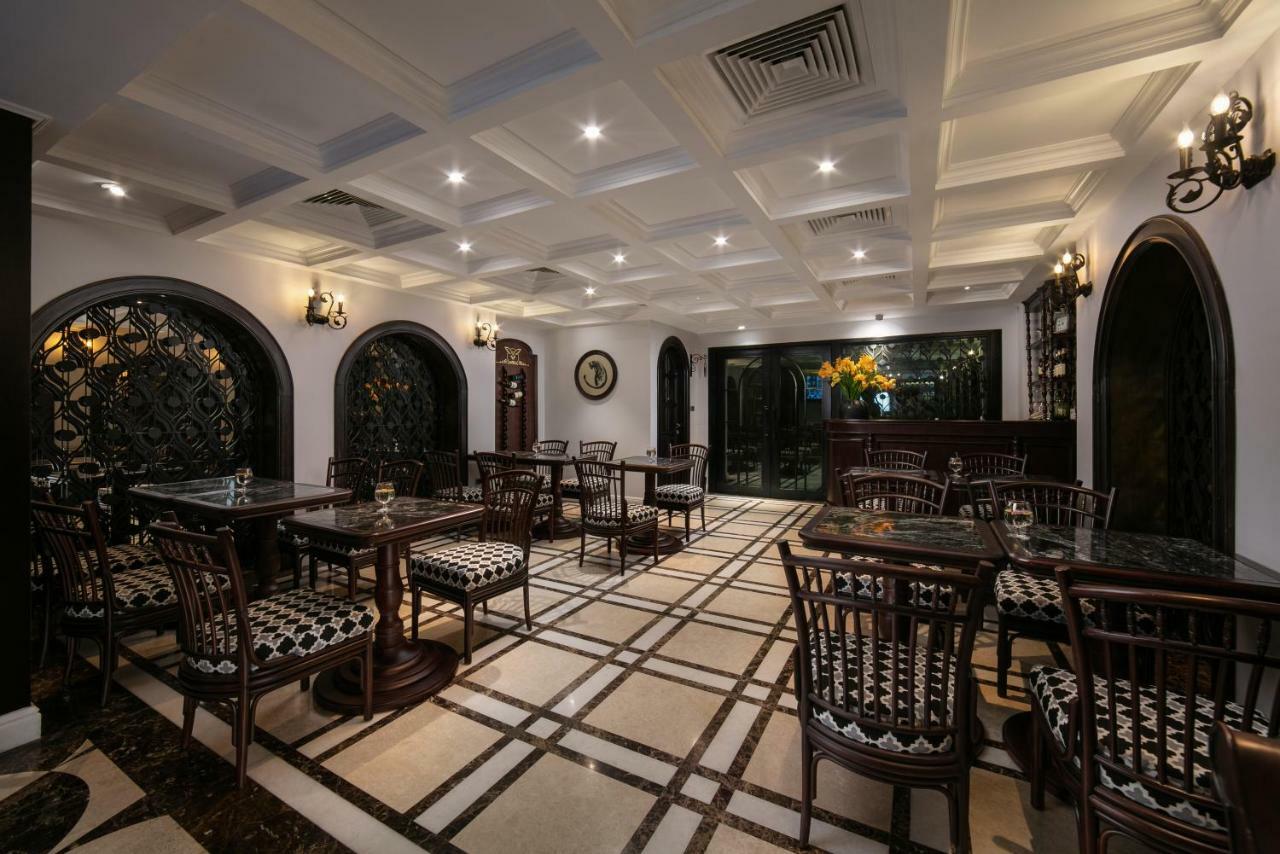 Hotel Canary