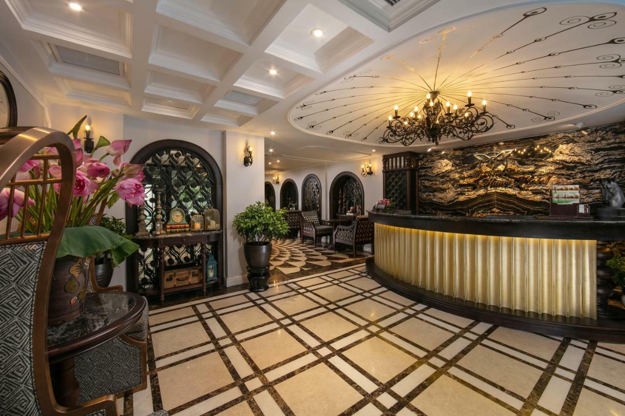 Canary Hotel Hanoi