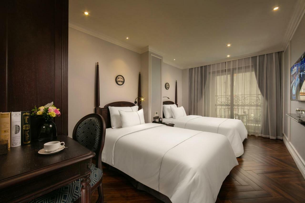 Canary Hotel